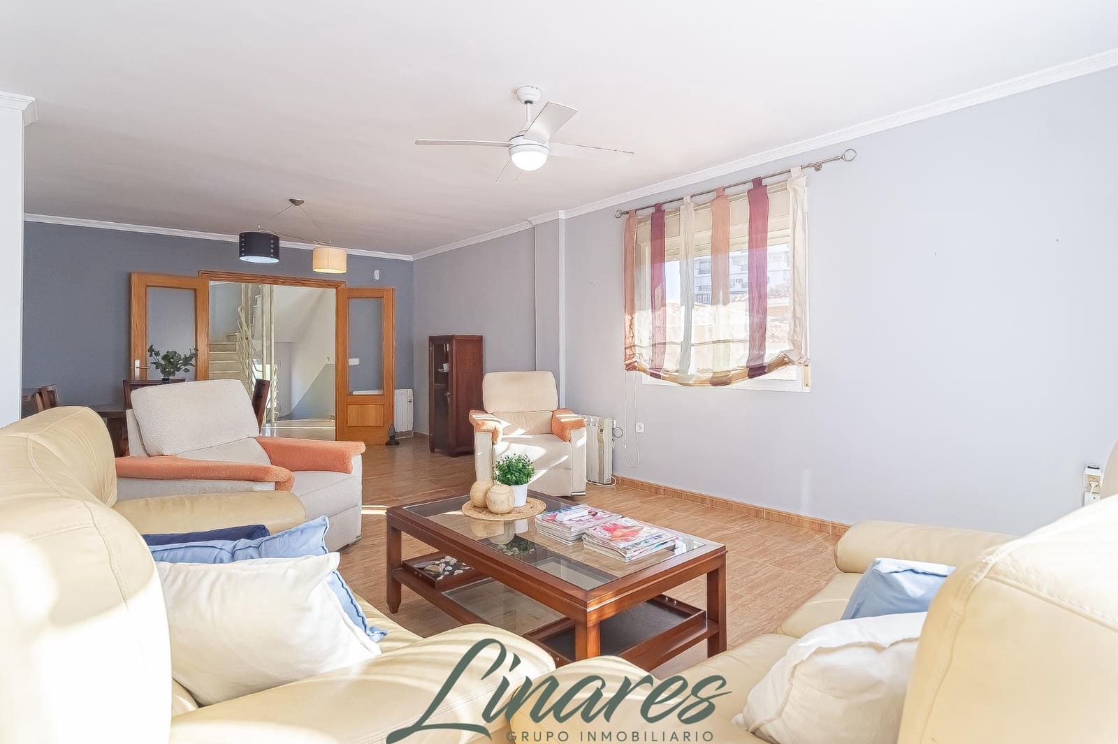 Chalet de 3 habitaciones en La Manga del Mar Menor en venta - 599.000 € (Ref: 10120136)