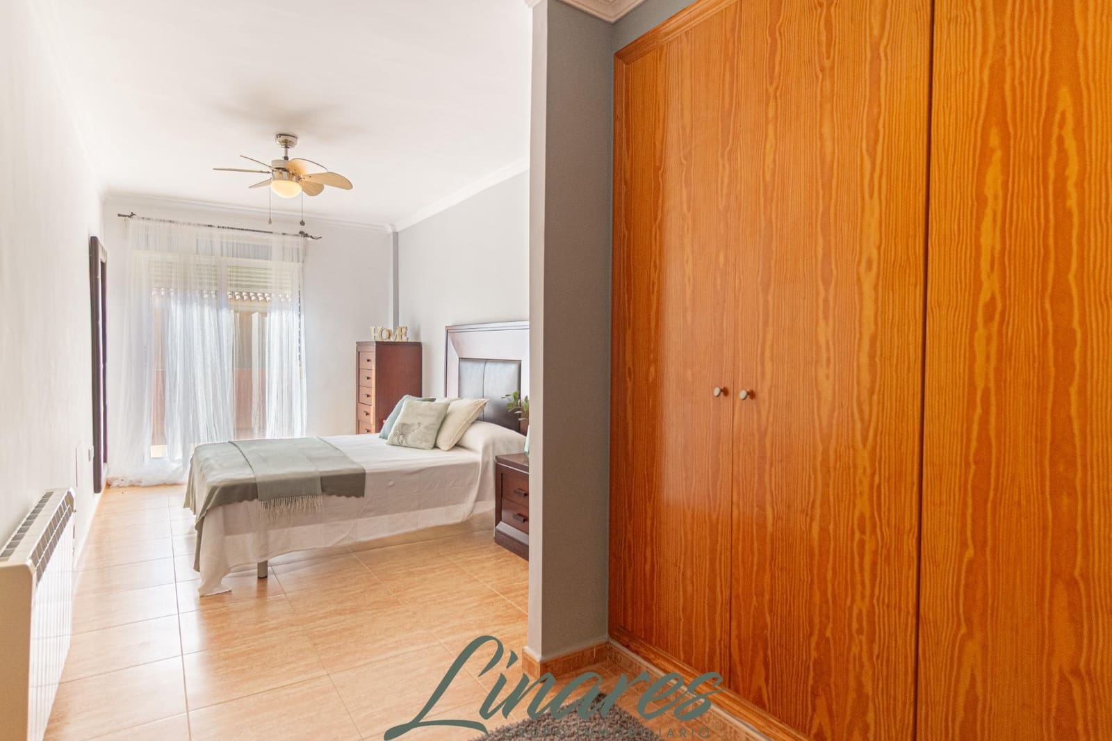 Chalet de 3 habitaciones en La Manga del Mar Menor en venta - 599.000 € (Ref: 10120136)