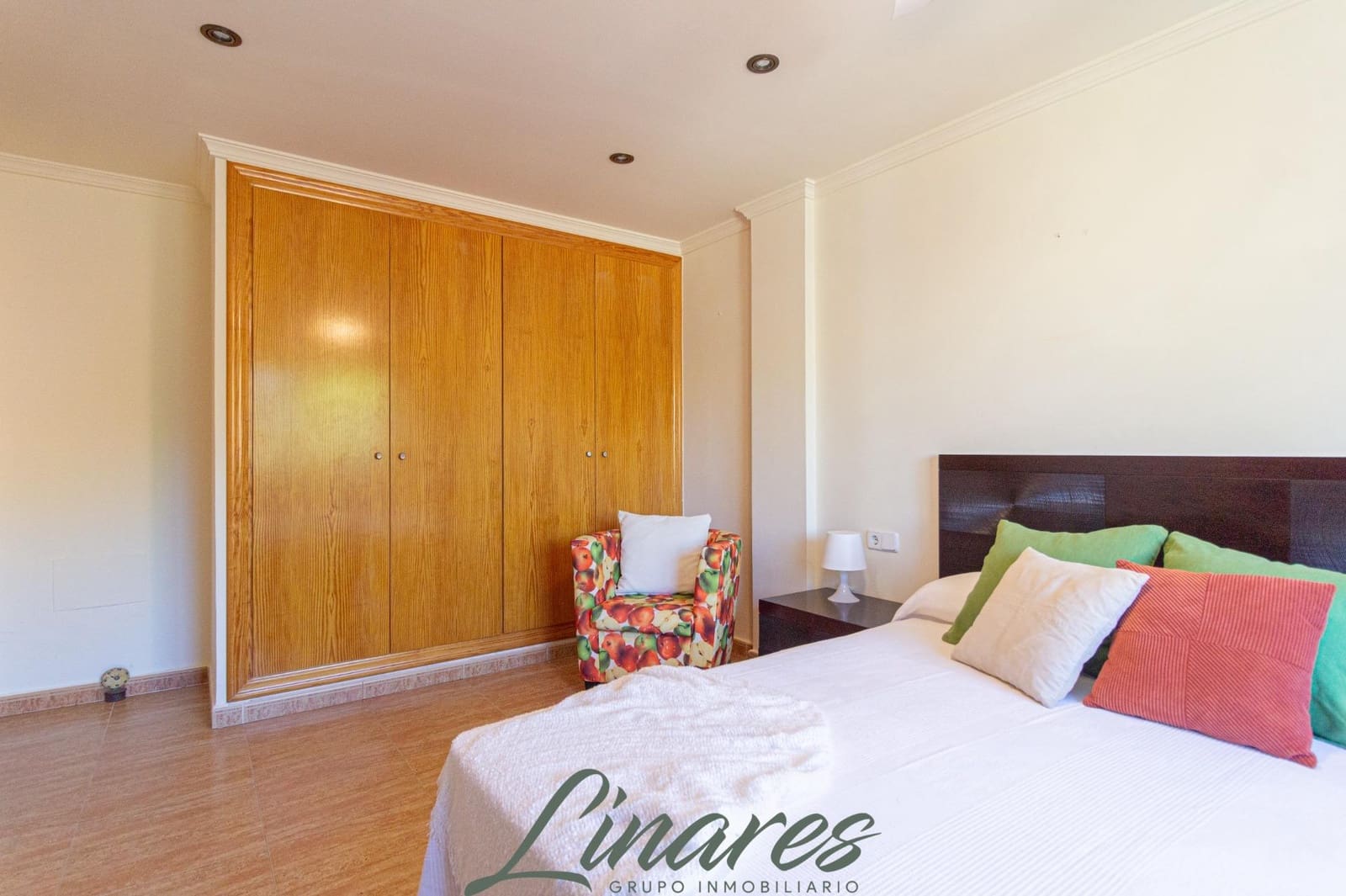Chalet de 3 habitaciones en La Manga del Mar Menor en venta - 599.000 € (Ref: 10120136)