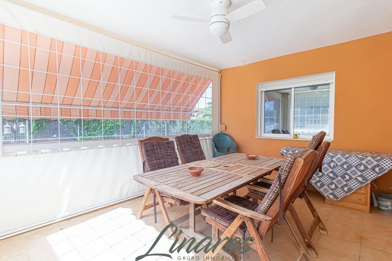Chalet de 3 habitaciones en La Manga del Mar Menor en venta - 599.000 € (Ref: 10120136)