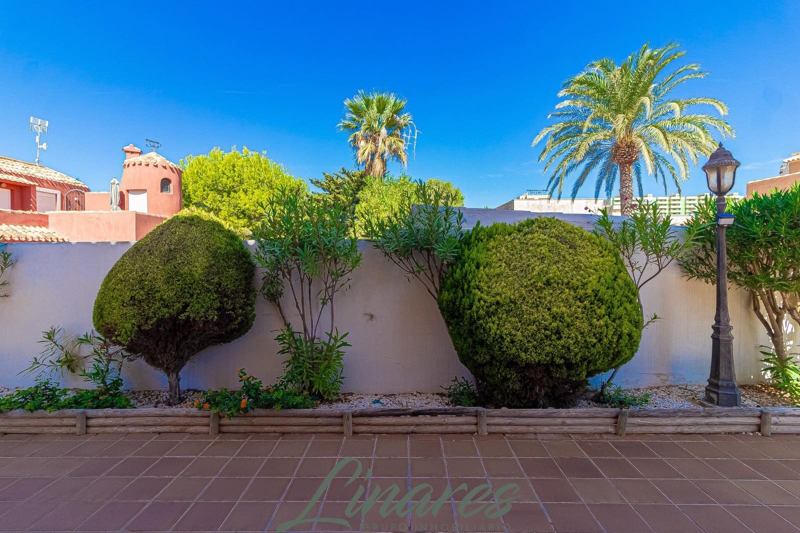 Chalet de 3 habitaciones en La Manga del Mar Menor en venta - 599.000 € (Ref: 10120136)