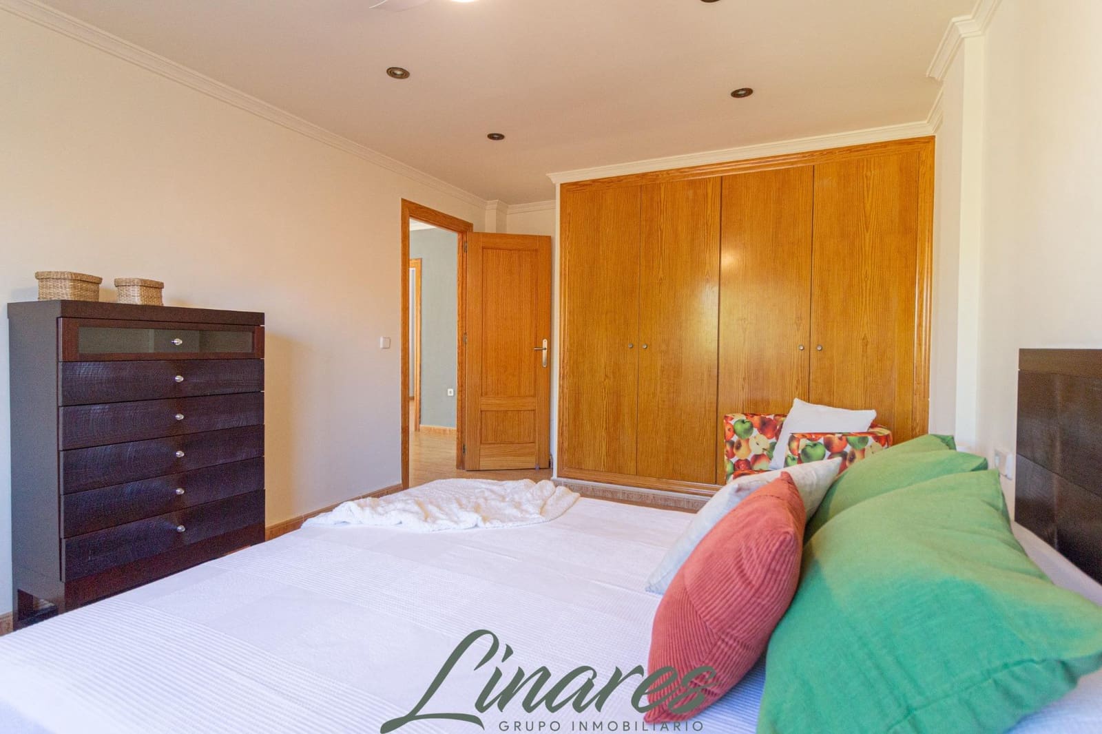 Chalet de 3 habitaciones en La Manga del Mar Menor en venta - 599.000 € (Ref: 10120136)