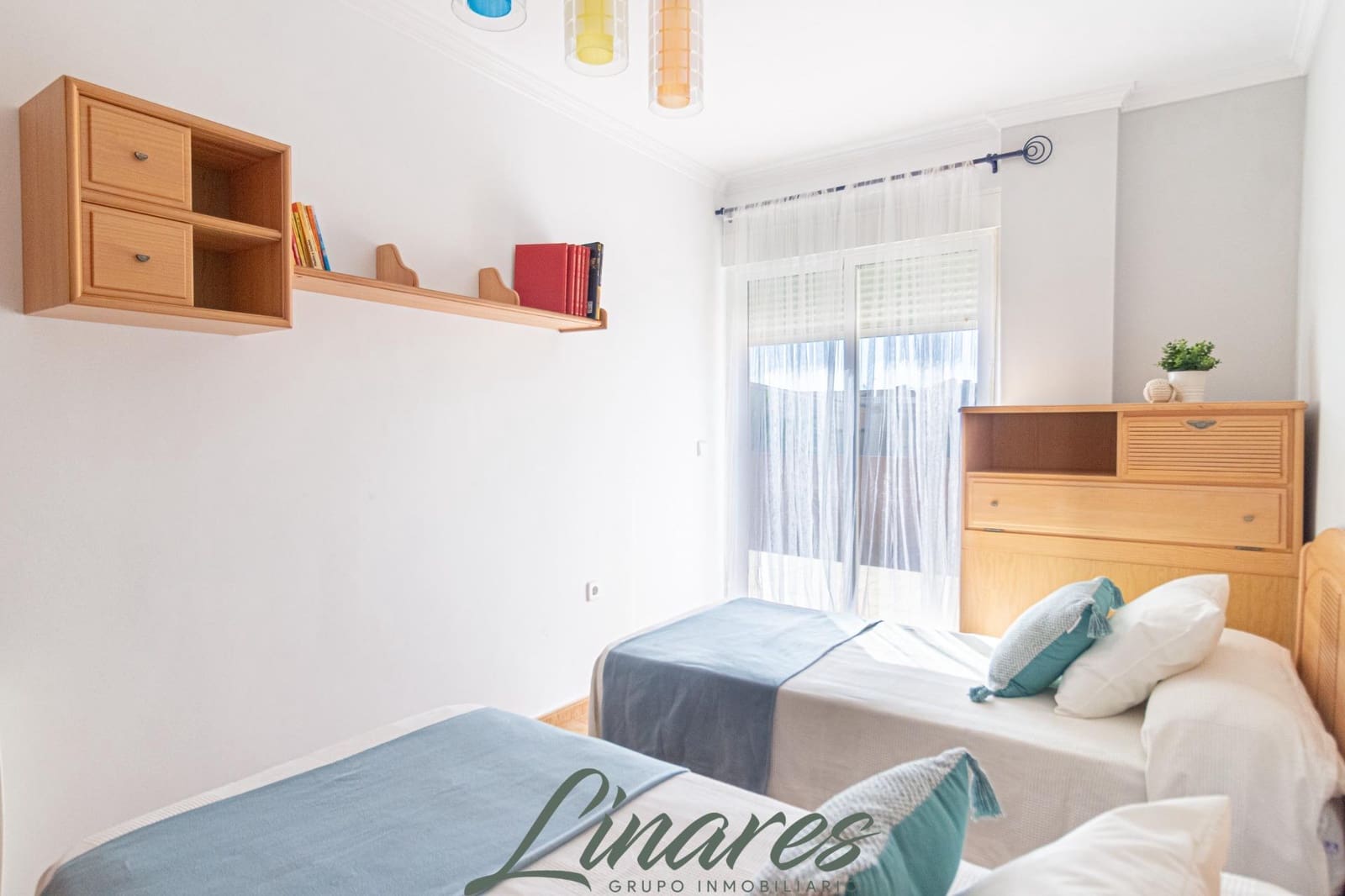 Chalet de 3 habitaciones en La Manga del Mar Menor en venta - 599.000 € (Ref: 10120136)