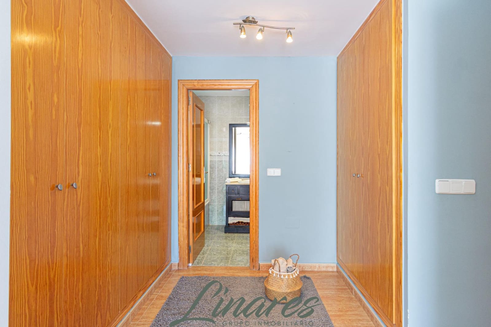 Chalet de 3 habitaciones en La Manga del Mar Menor en venta - 599.000 € (Ref: 10120136)