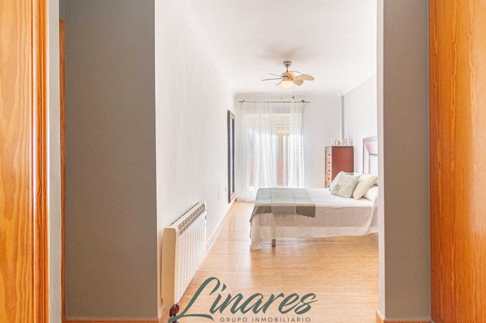 Chalet de 3 habitaciones en La Manga del Mar Menor en venta - 599.000 € (Ref: 10120136)