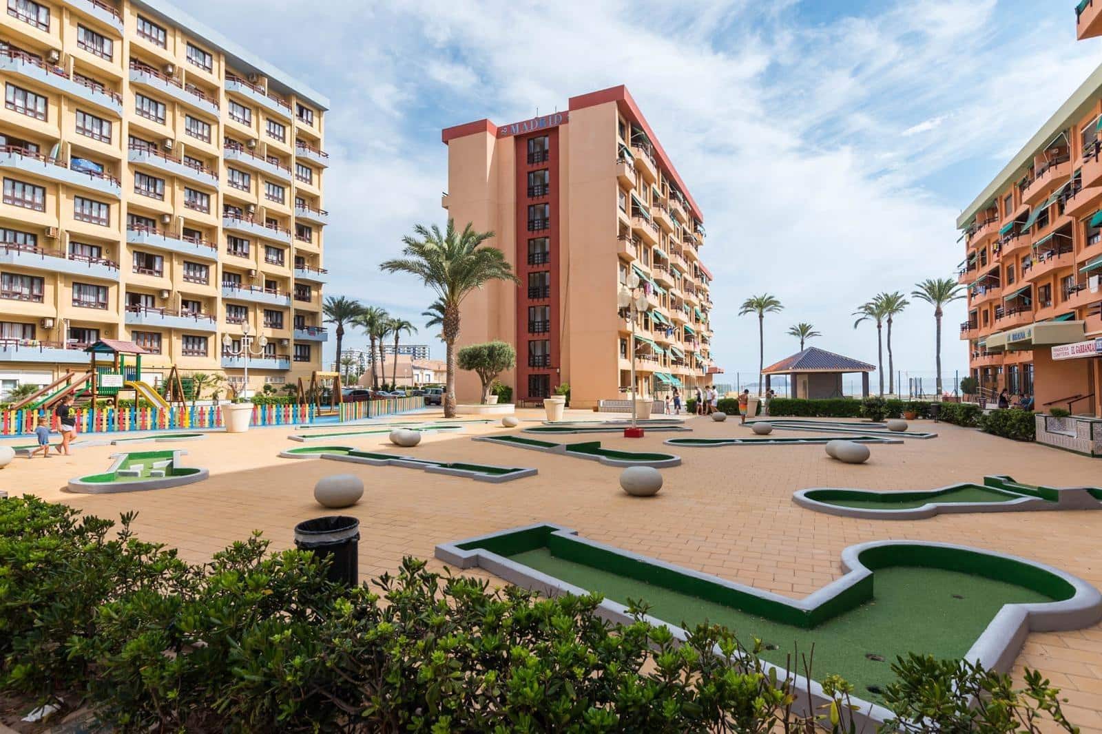 1 bedroom Apartment for sale in La Manga del Mar Menor with pool - € 140,000 (Ref: 10162367)