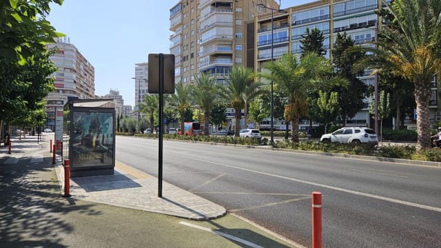 Commercieel te koop in Murcia stad - € 130.000 (Ref: 9193955)