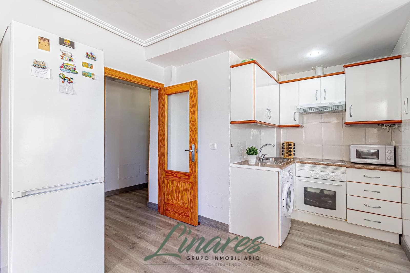 2 Zimmer Apartment zu verkaufen in La Manga del Mar Menor mit Pool - 126.000 € (Ref: 9321794)