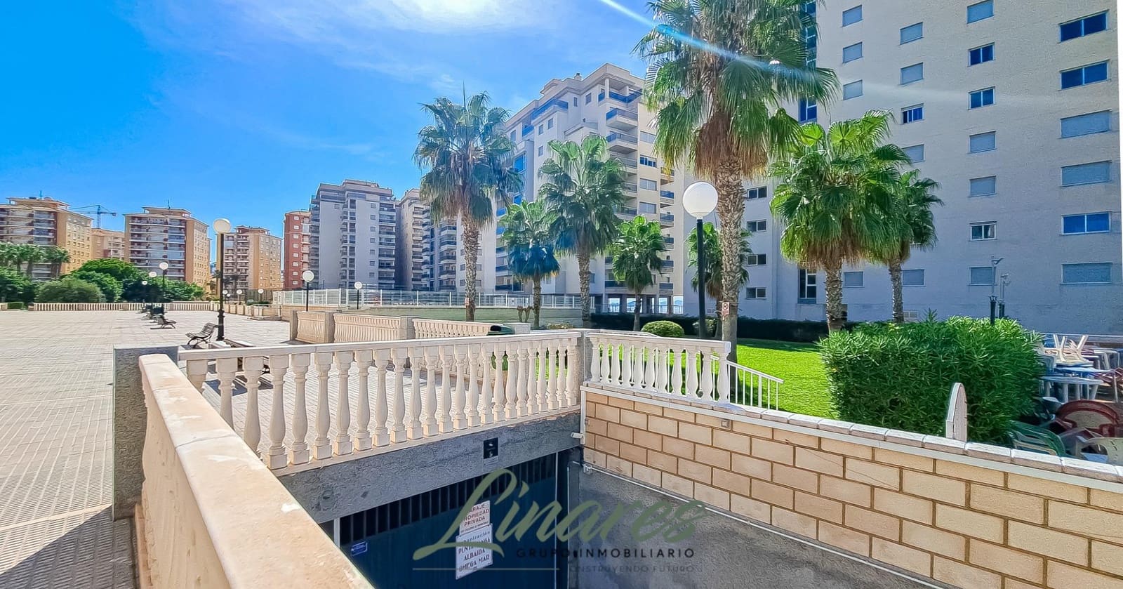 2 Zimmer Apartment zu verkaufen in La Manga del Mar Menor mit Pool - 126.000 € (Ref: 9321794)