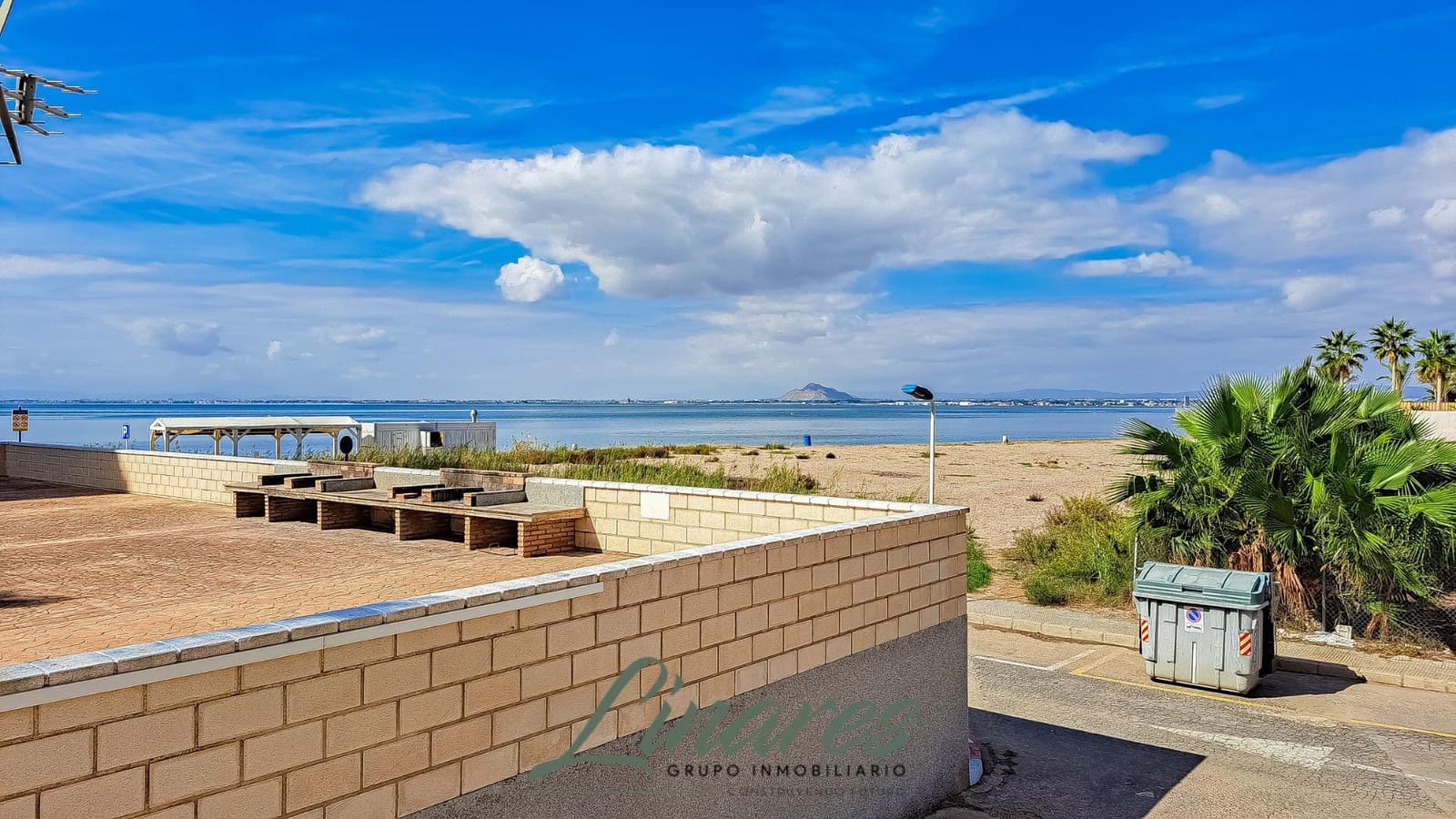 2 bedroom Apartment for sale in La Manga del Mar Menor with pool - € 126,000 (Ref: 9321794)