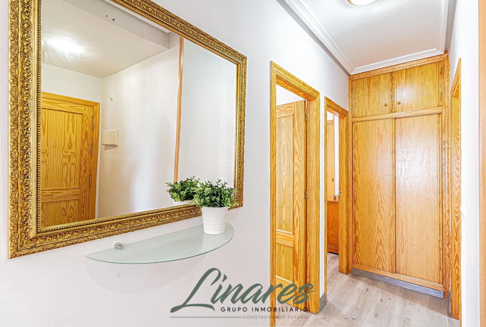 2 bedroom Apartment for sale in La Manga del Mar Menor with pool - € 126,000 (Ref: 9321794)