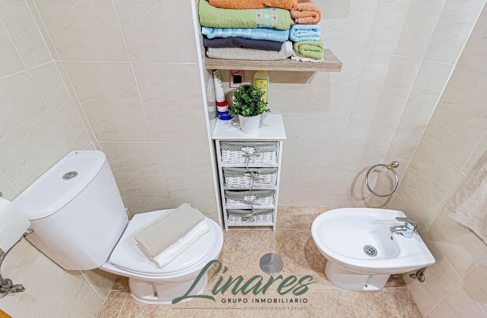 2 bedroom Apartment for sale in La Manga del Mar Menor with pool - € 126,000 (Ref: 9321794)