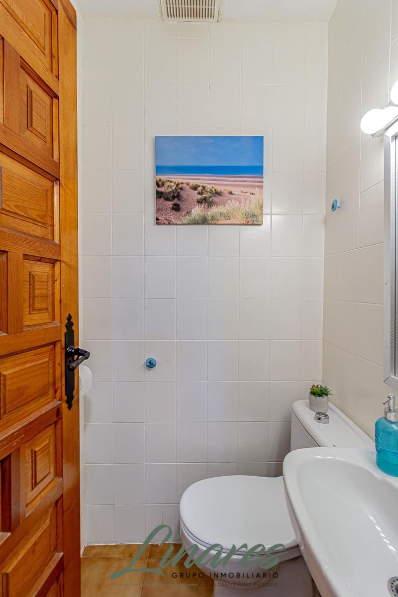 Apartamento de 3 habitaciones en La Manga del Mar Menor en venta con piscina garaje - 275.000 € (Ref: 9436088)