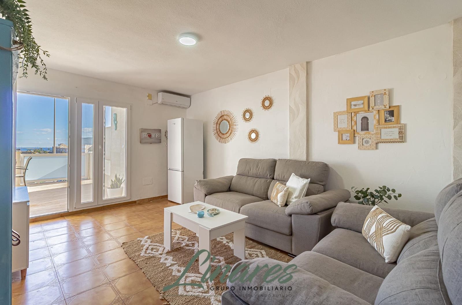 Apartamento de 3 habitaciones en La Manga del Mar Menor en venta con piscina garaje - 275.000 € (Ref: 9436088)