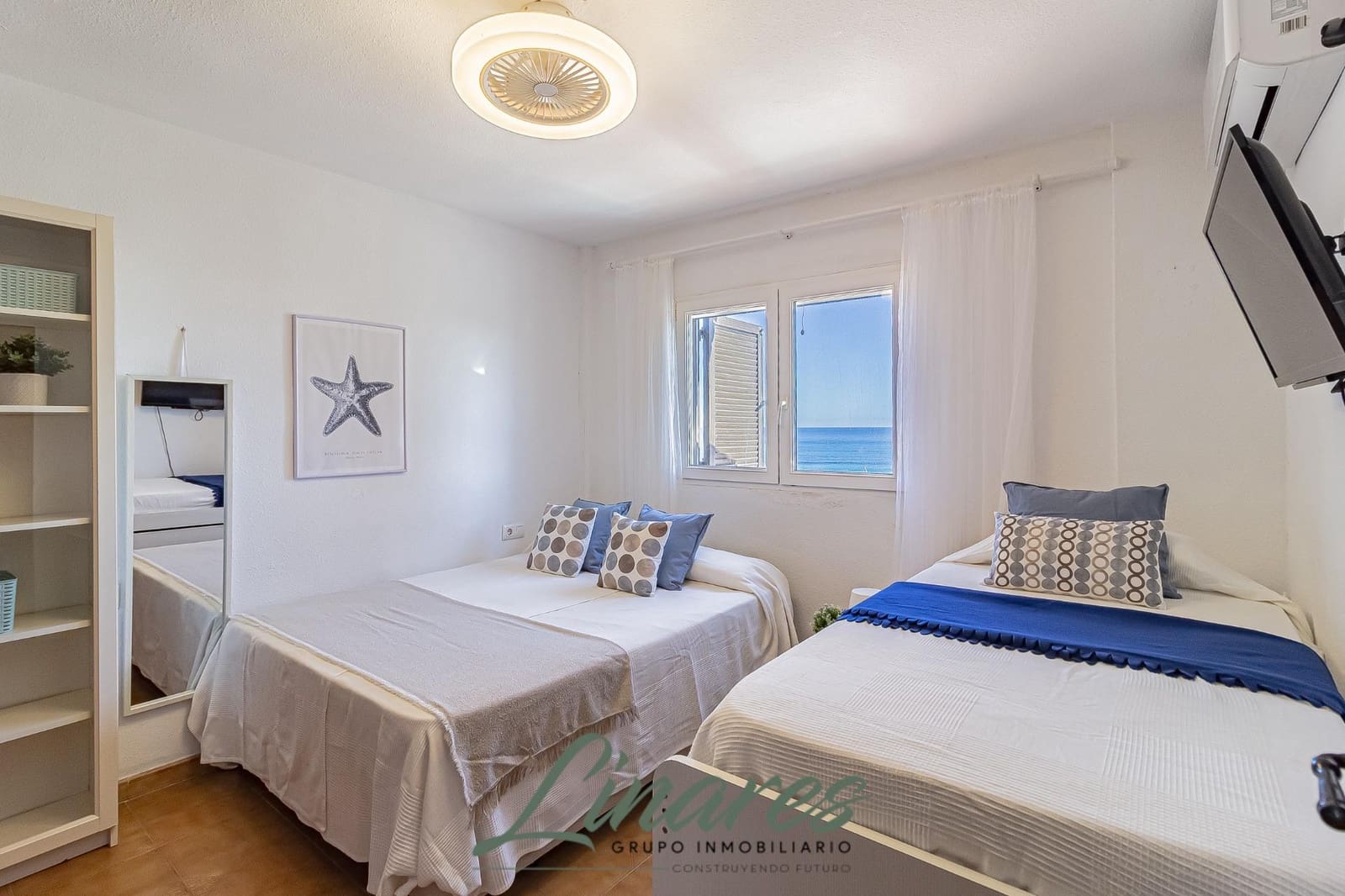 Apartamento de 3 habitaciones en La Manga del Mar Menor en venta con piscina garaje - 275.000 € (Ref: 9436088)