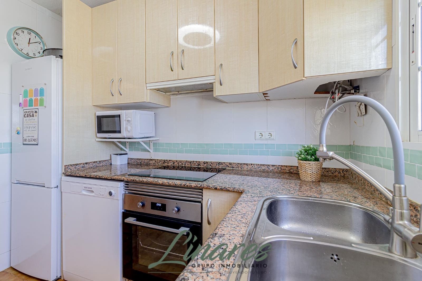 Apartamento de 3 habitaciones en La Manga del Mar Menor en venta con piscina garaje - 275.000 € (Ref: 9436088)