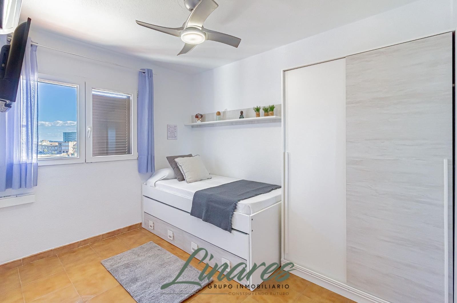 3 bedroom Apartment for sale in La Manga del Mar Menor with pool garage - € 275,000 (Ref: 9436088)