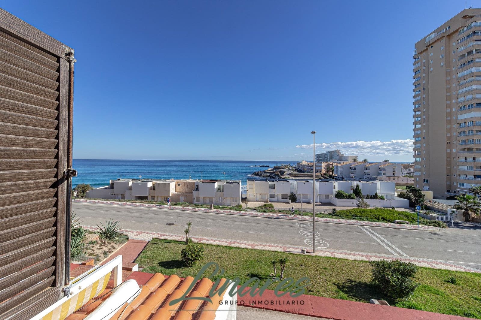 3 bedroom Apartment for sale in La Manga del Mar Menor with pool garage - € 258,000 (Ref: 9436088)