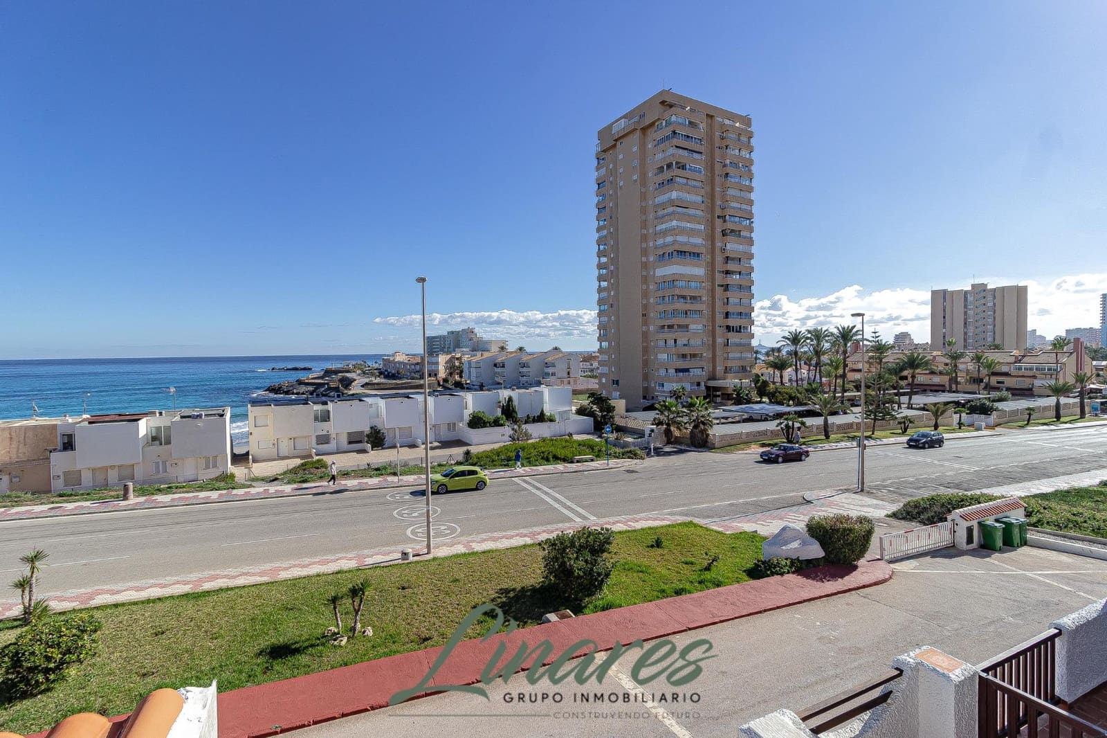 3 soveværelse Lejlighed til salg i La Manga del Mar Menor med swimmingpool garage - € 245.000 (Ref: 9436088)