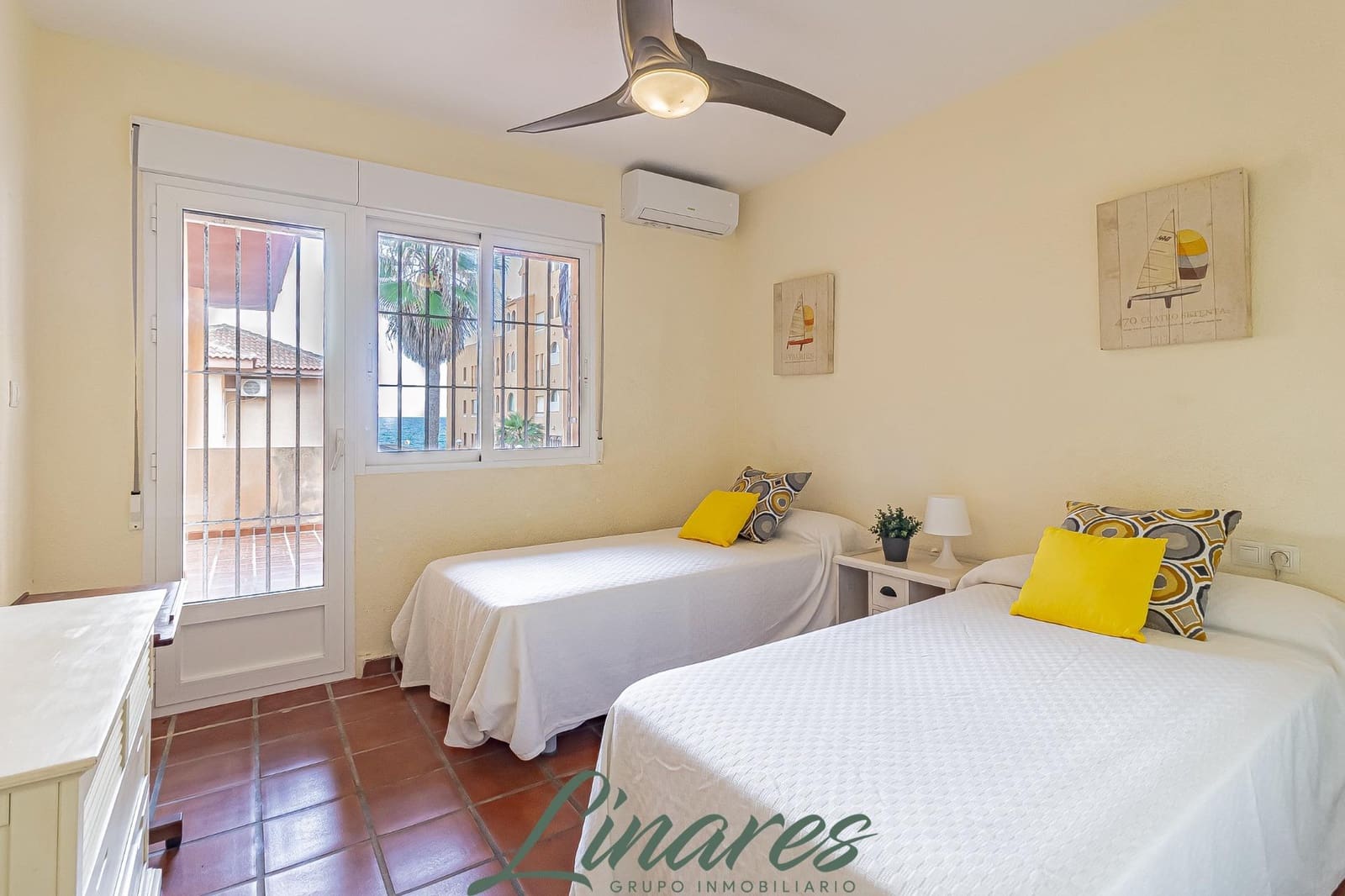 3 bedroom Apartment for sale in La Manga del Mar Menor with pool garage - € 359,000 (Ref: 9462005)