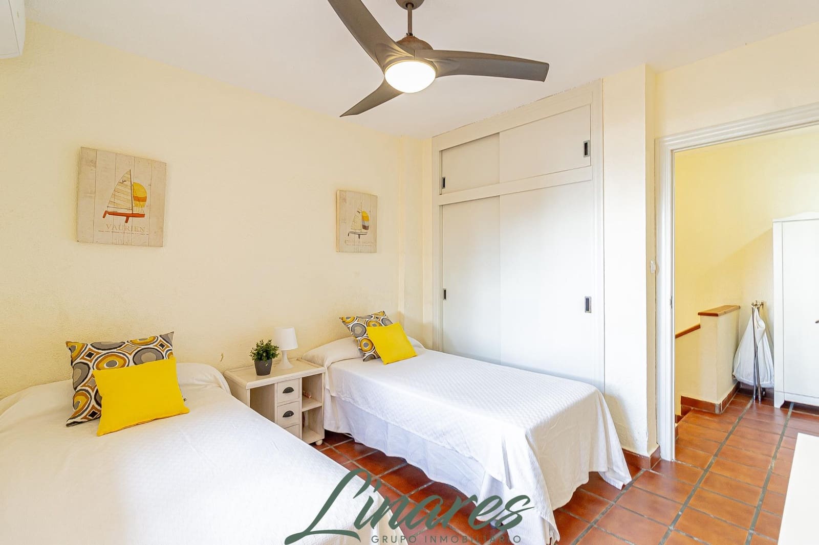 3 bedroom Apartment for sale in La Manga del Mar Menor with pool garage - € 359,000 (Ref: 9462005)