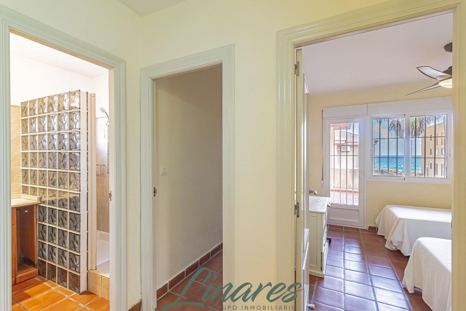 3 bedroom Apartment for sale in La Manga del Mar Menor with pool garage - € 359,000 (Ref: 9462005)