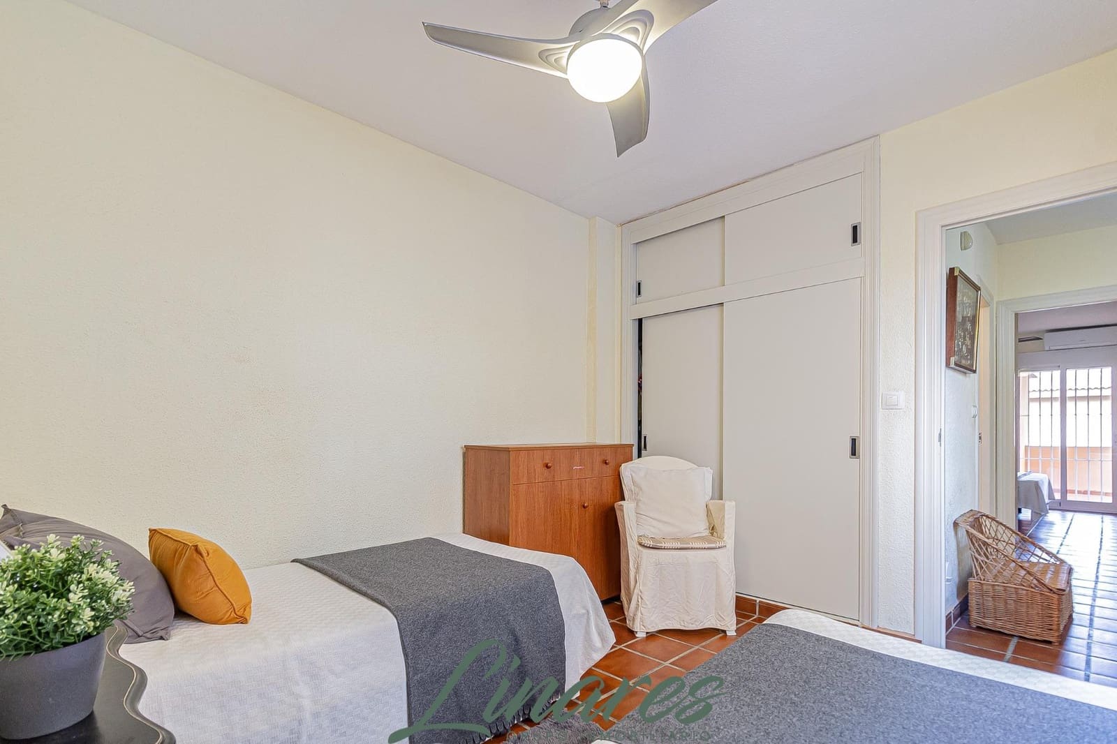 3 bedroom Apartment for sale in La Manga del Mar Menor with pool garage - € 359,000 (Ref: 9462005)