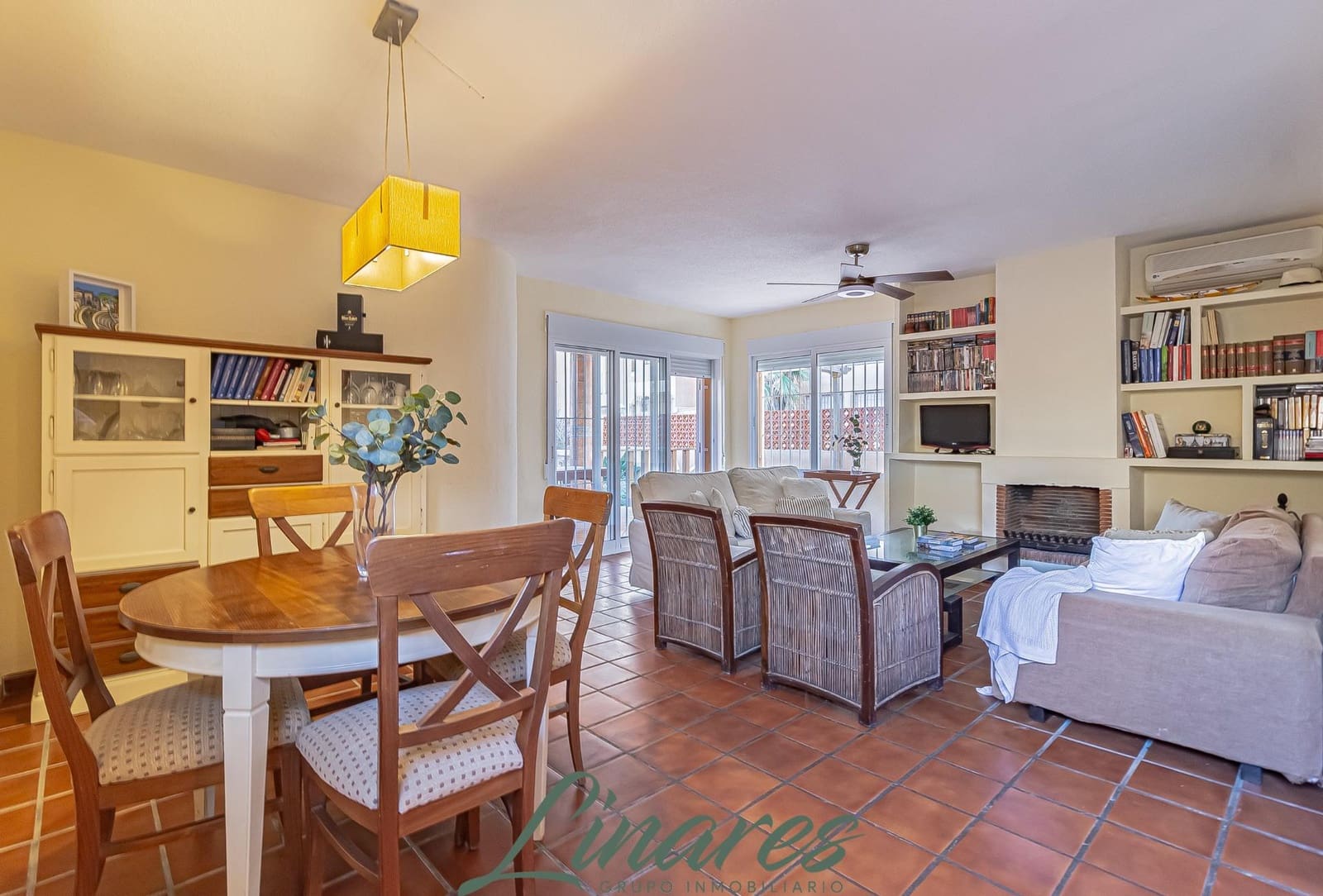 3 soveværelse Lejlighed til salg i La Manga del Mar Menor med swimmingpool garage - € 359.000 (Ref: 9462005)