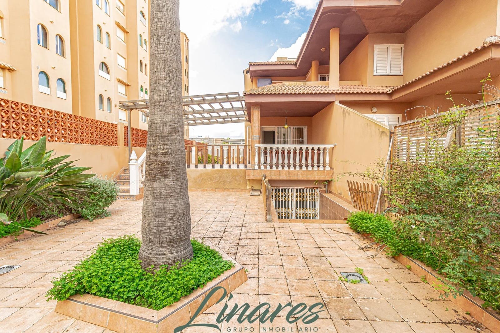 3 soveværelse Lejlighed til salg i La Manga del Mar Menor med swimmingpool garage - € 359.000 (Ref: 9462005)