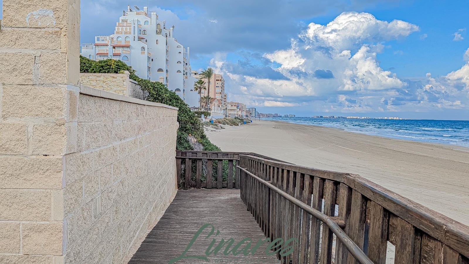 3 soveværelse Lejlighed til salg i La Manga del Mar Menor med swimmingpool garage - € 359.000 (Ref: 9462005)