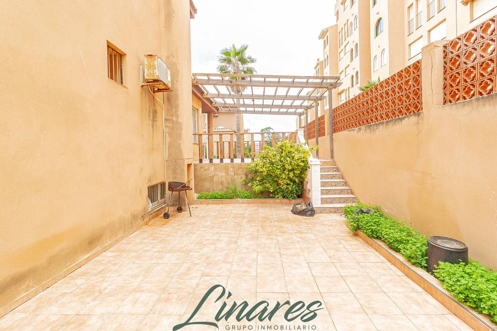 3 bedroom Apartment for sale in La Manga del Mar Menor with pool garage - € 375,000 (Ref: 9462005)