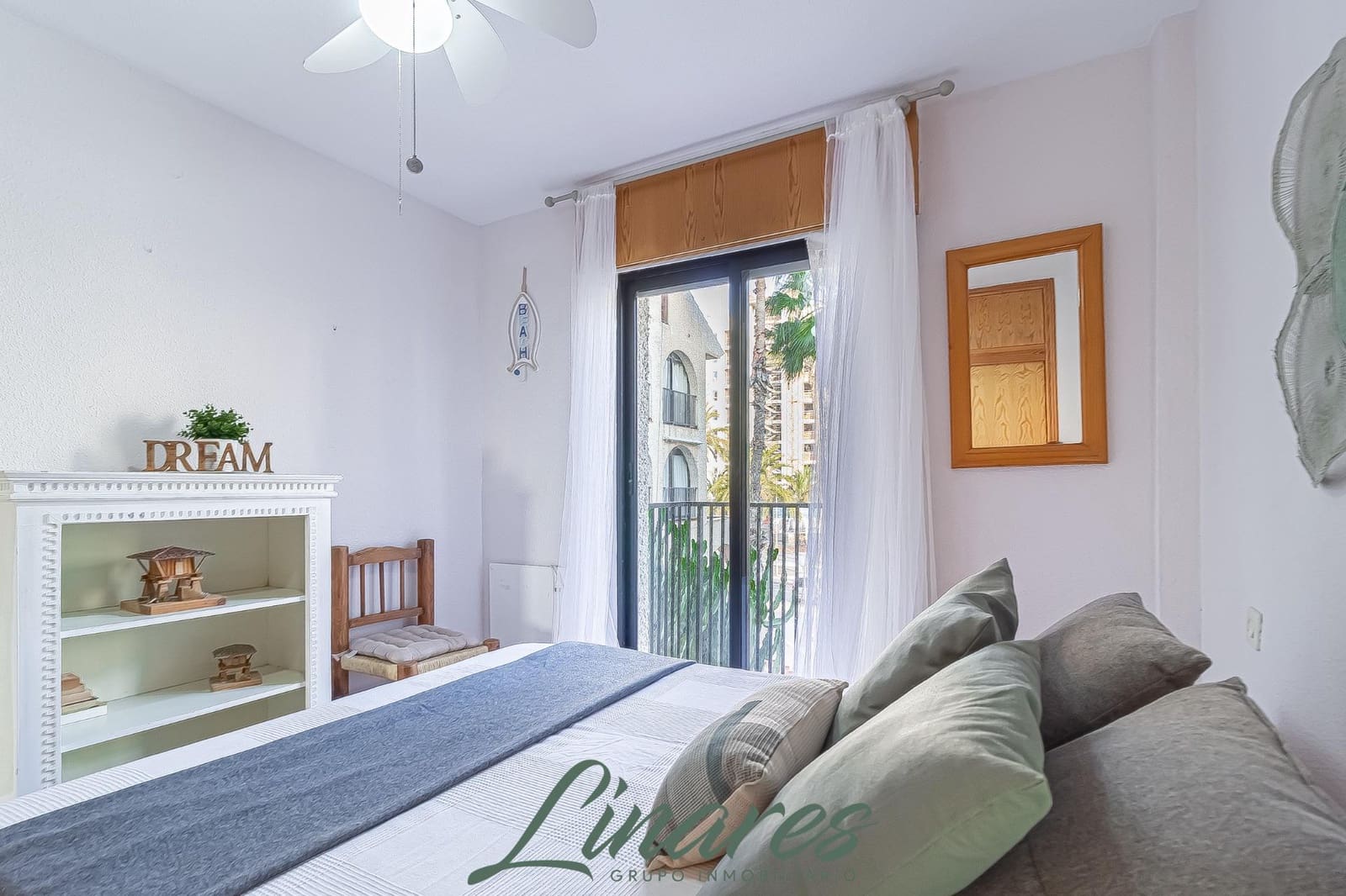 Apartamento de 2 habitaciones en La Manga del Mar Menor en venta - 136.000 € (Ref: 9465689)