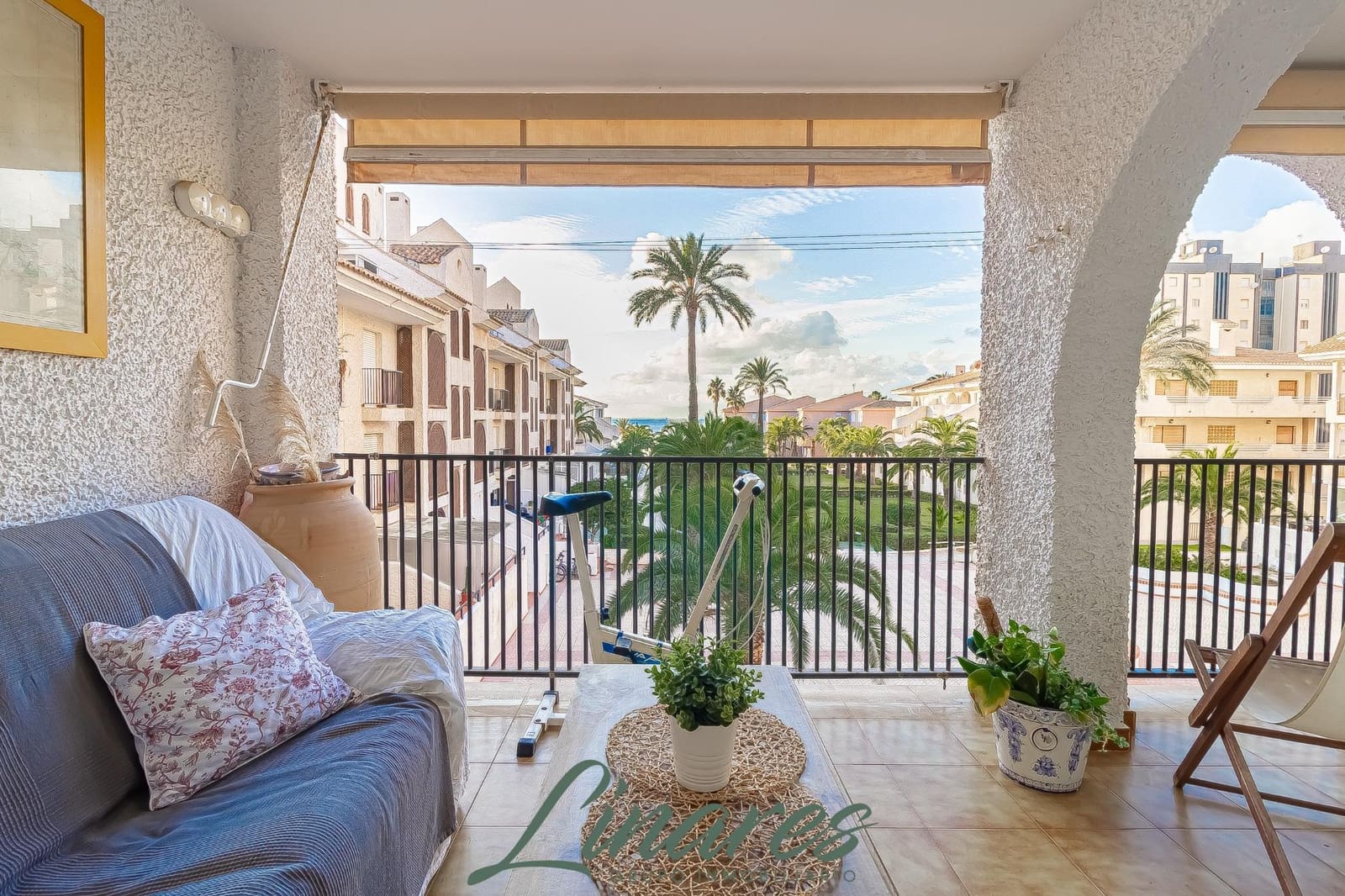 2 bedroom Apartment for sale in La Manga del Mar Menor - € 136,000 (Ref: 9465689)