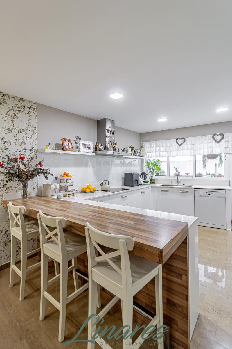 3 bedroom Apartment for sale in Cartagena - € 350,000 (Ref: 9527869)