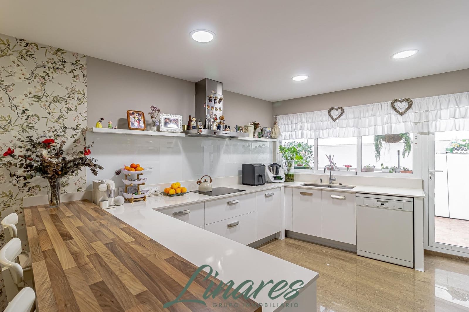 3 bedroom Apartment for sale in Cartagena - € 350,000 (Ref: 9527869)