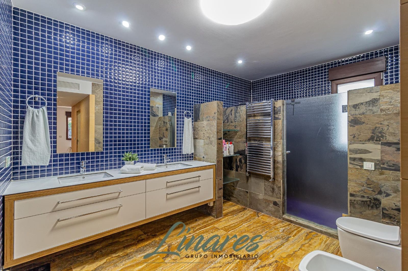 3 bedroom Villa for sale in Algezares with pool - € 1,490,000 (Ref: 9557989)