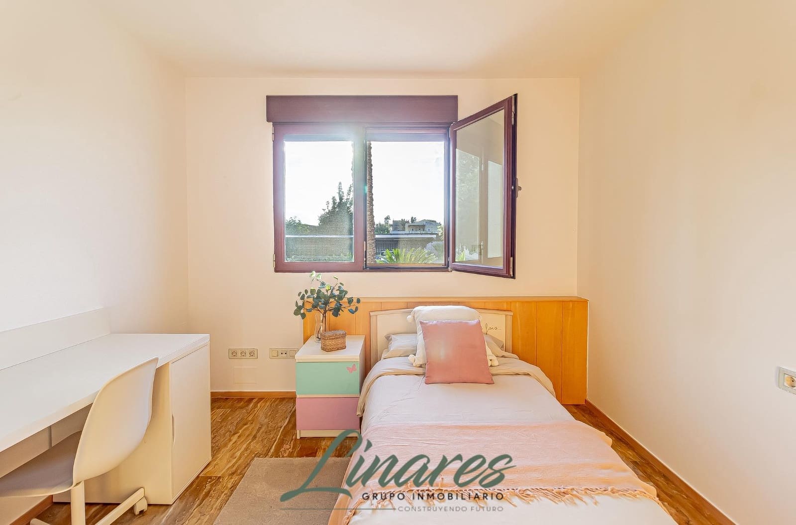 3 bedroom Villa for sale in Algezares with pool - € 1,490,000 (Ref: 9557989)