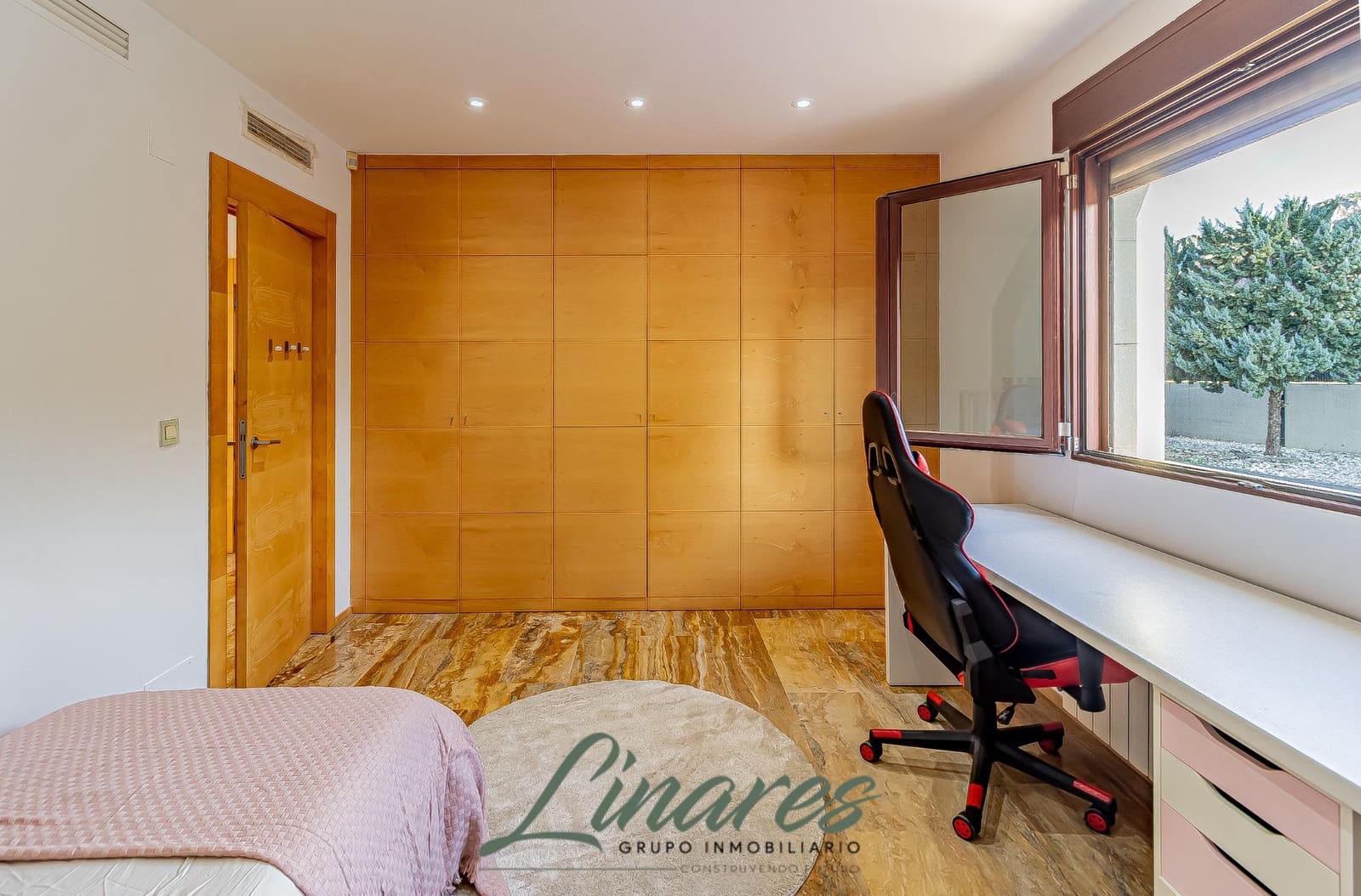 3 bedroom Villa for sale in Algezares with pool - € 1,490,000 (Ref: 9557989)