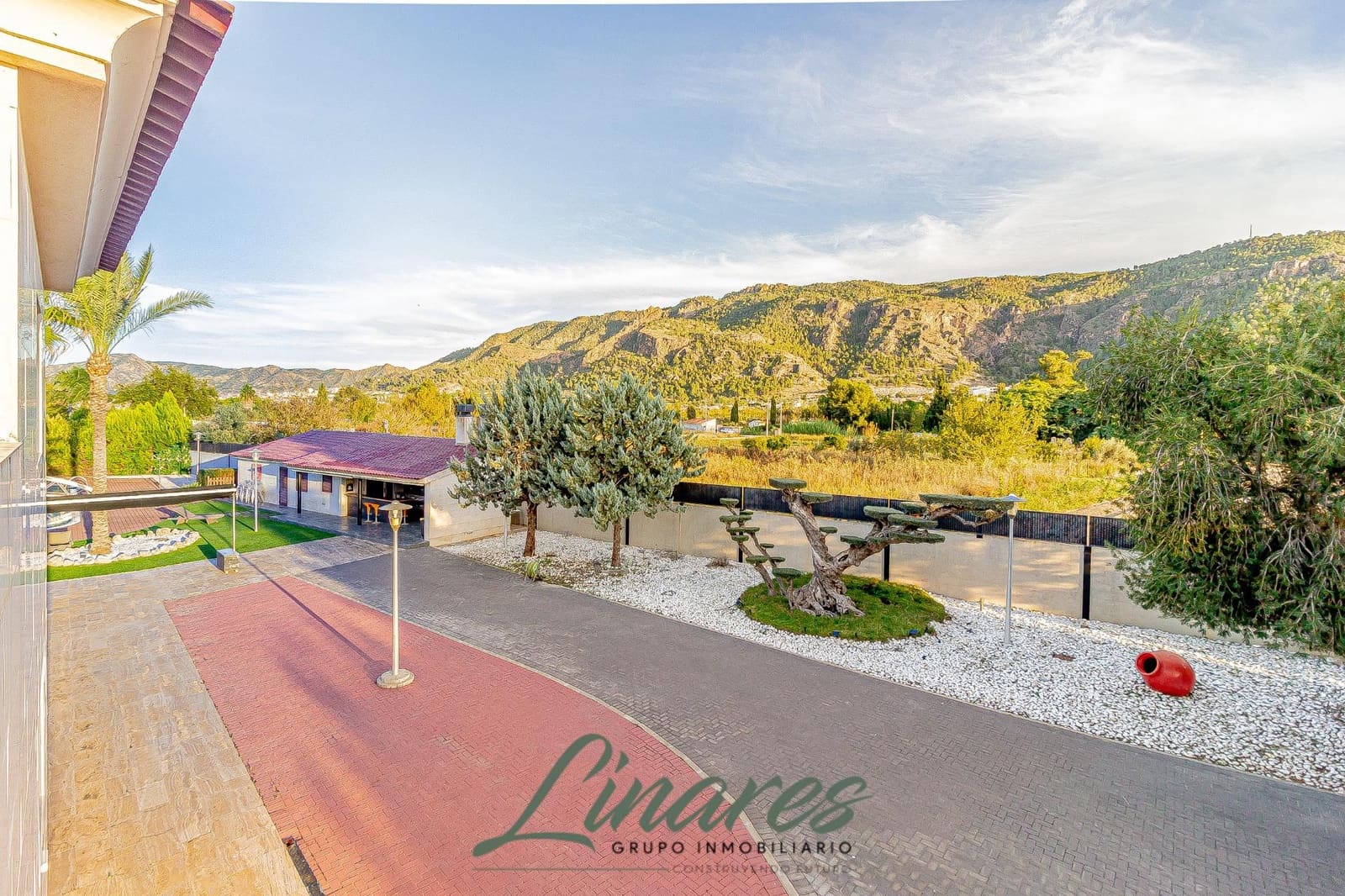 3 bedroom Villa for sale in Algezares with pool - € 1,490,000 (Ref: 9557989)