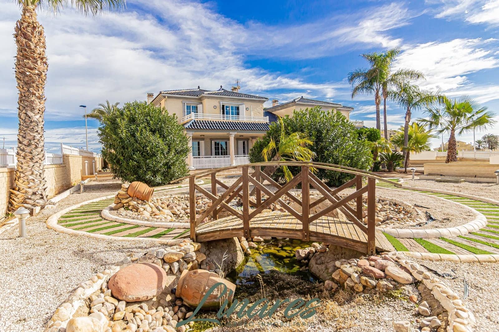 6 bedroom Villa for sale in La Manga del Mar Menor with pool garage - € 1,100,000 (Ref: 9576729)