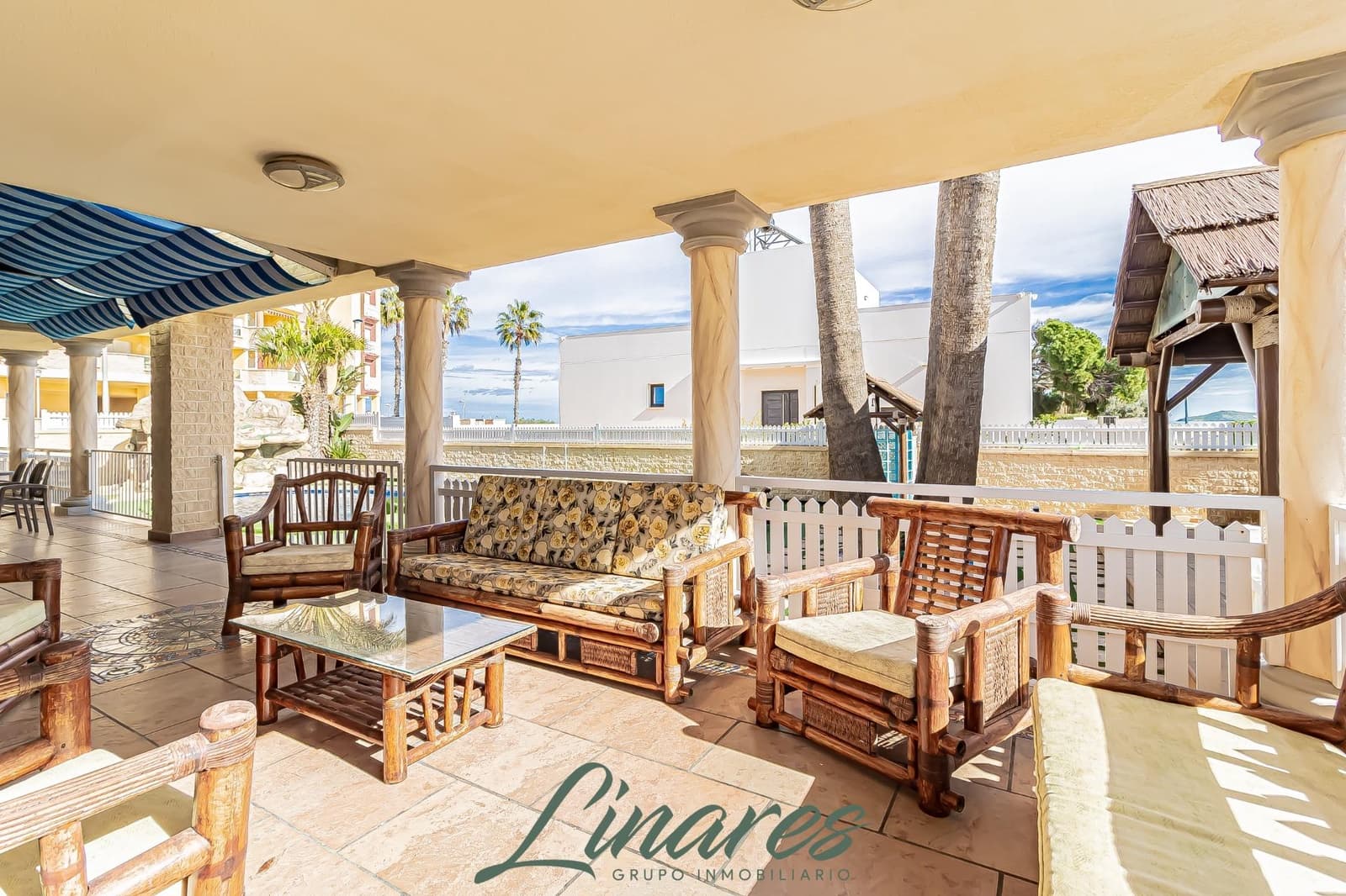 6 bedroom Villa for sale in La Manga del Mar Menor with pool garage - € 1,100,000 (Ref: 9576729)