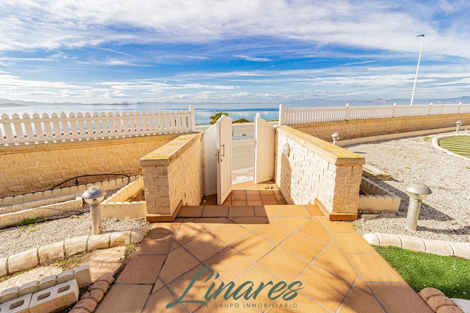 6 Zimmer Villa zu verkaufen in La Manga del Mar Menor mit Pool Garage - 1.100.000 € (Ref: 9576729)