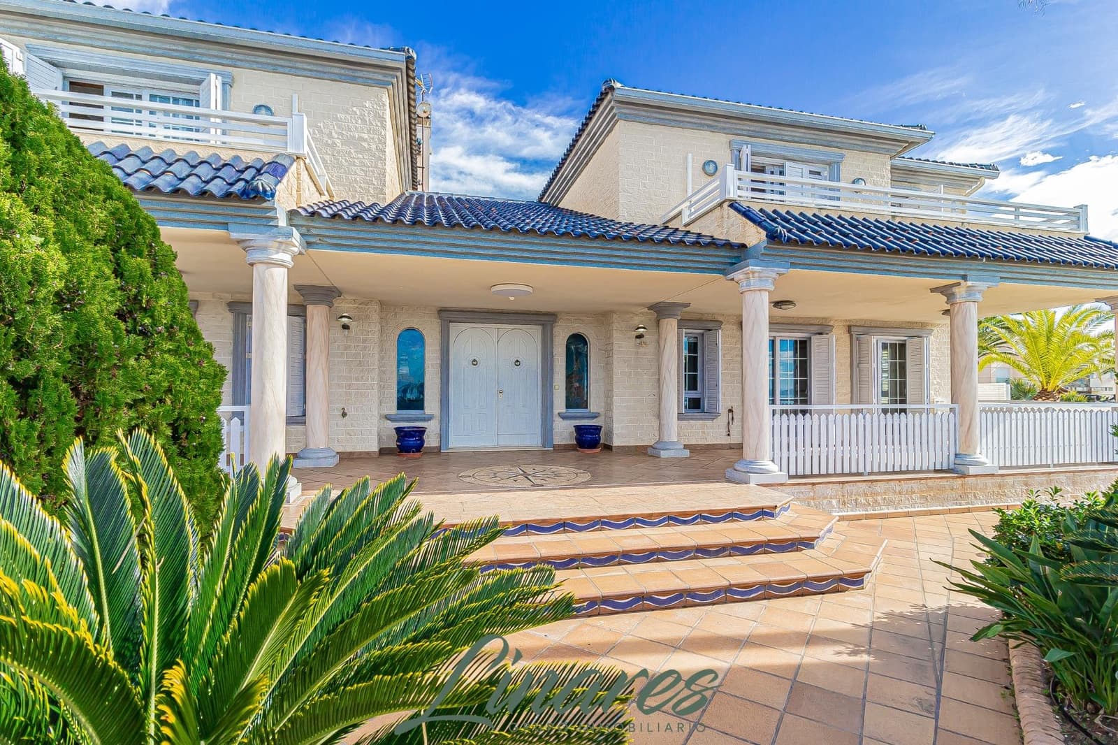 6 Zimmer Villa zu verkaufen in La Manga del Mar Menor mit Pool Garage - 1.100.000 € (Ref: 9576729)