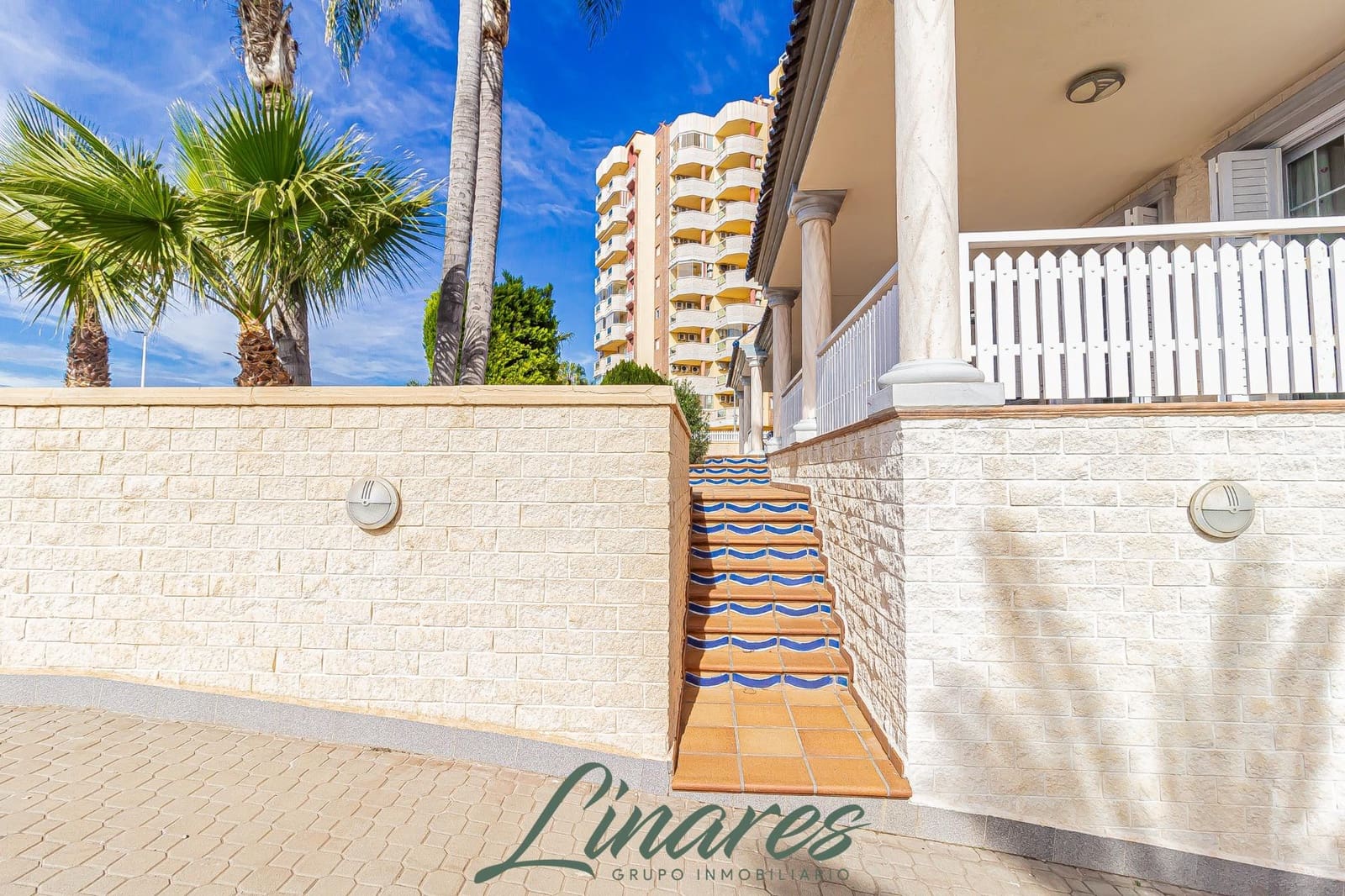 6 Zimmer Villa zu verkaufen in La Manga del Mar Menor mit Pool Garage - 1.100.000 € (Ref: 9576729)