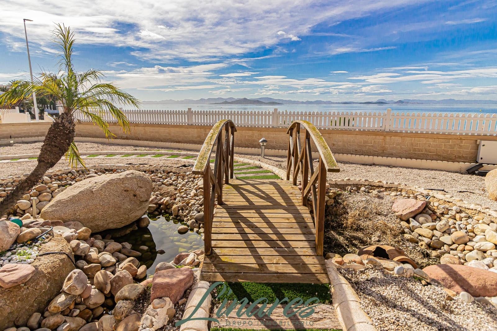 6 bedroom Villa for sale in La Manga del Mar Menor with pool garage - € 1,100,000 (Ref: 9576729)