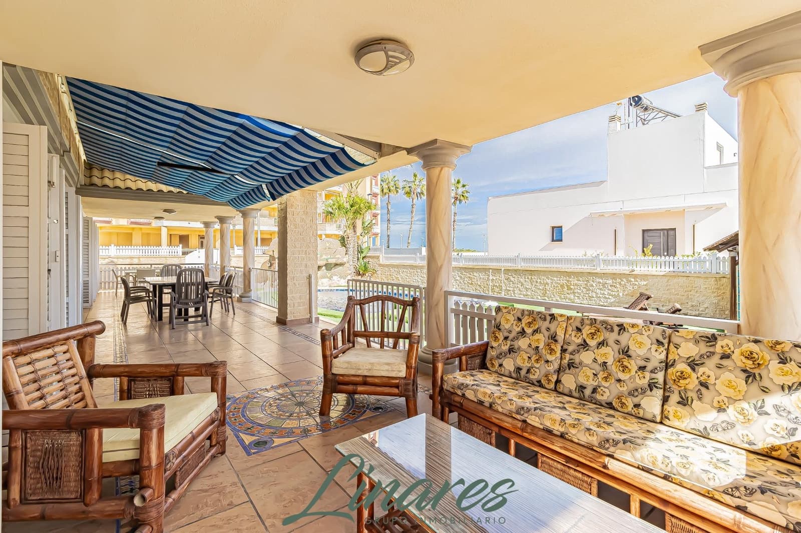 6 bedroom Villa for sale in La Manga del Mar Menor with pool garage - € 1,100,000 (Ref: 9576729)