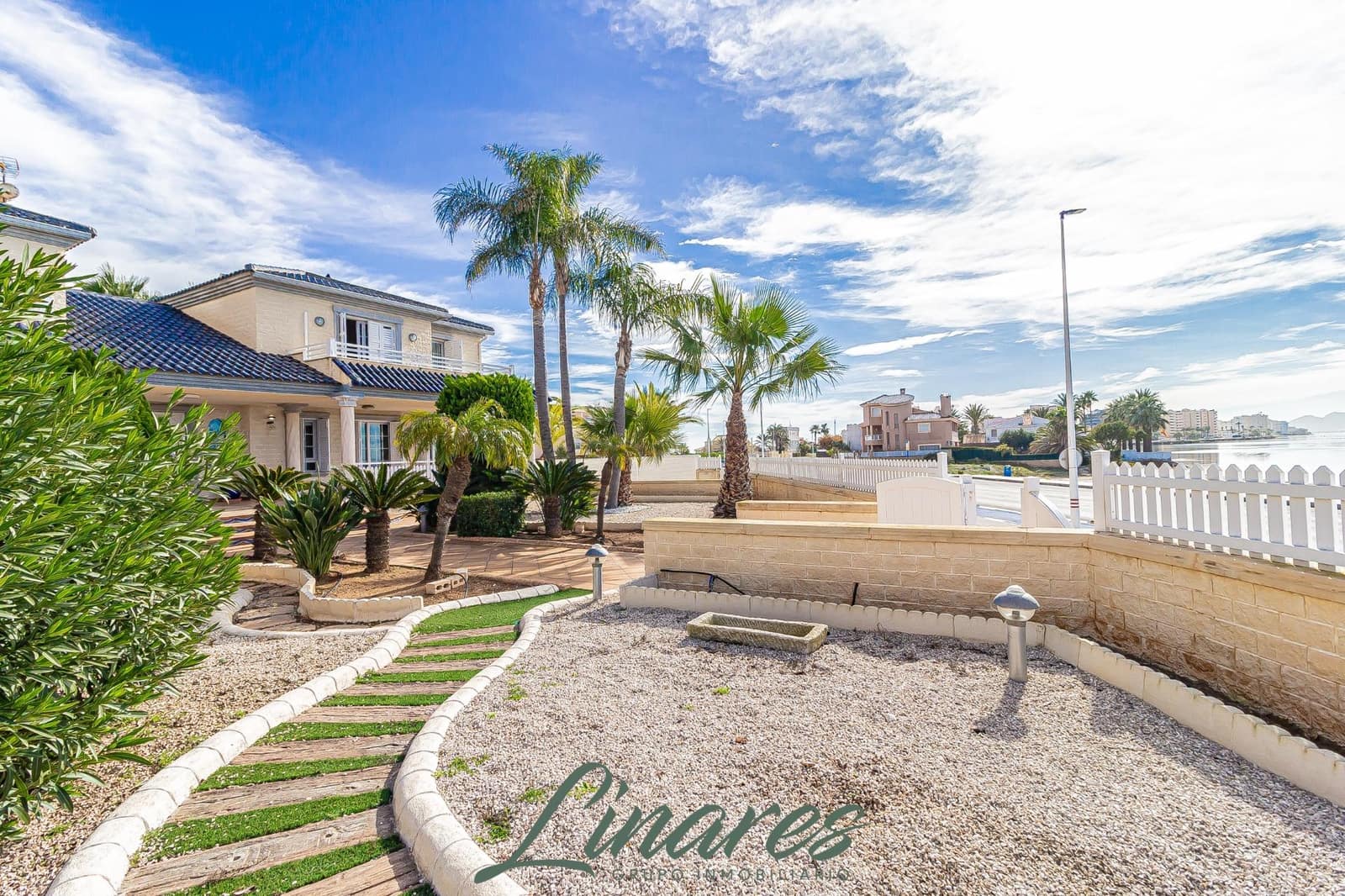 6 soveværelse Villa til salg i La Manga del Mar Menor med swimmingpool garage - € 1.100.000 (Ref: 9576729)