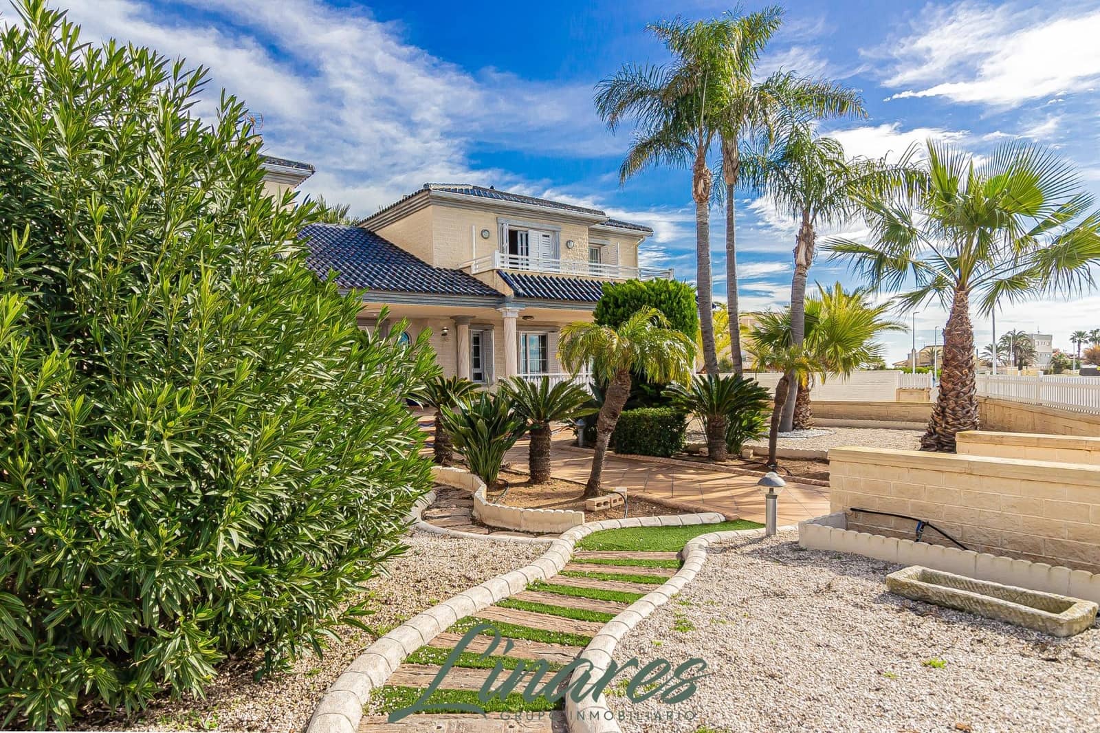 6 soveværelse Villa til salg i La Manga del Mar Menor med swimmingpool garage - € 1.100.000 (Ref: 9576729)