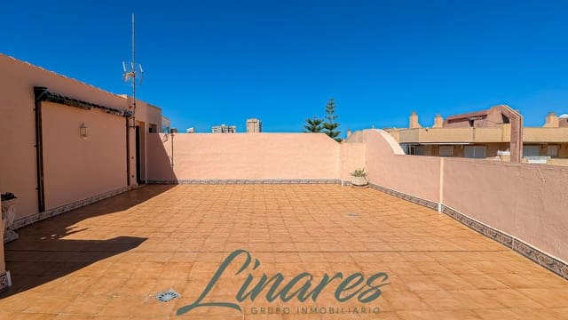 3 sypialnia Penthouse na sprzedaż w La Manga del Mar Menor z garażem - 260 000 € (Ref: 9702118)