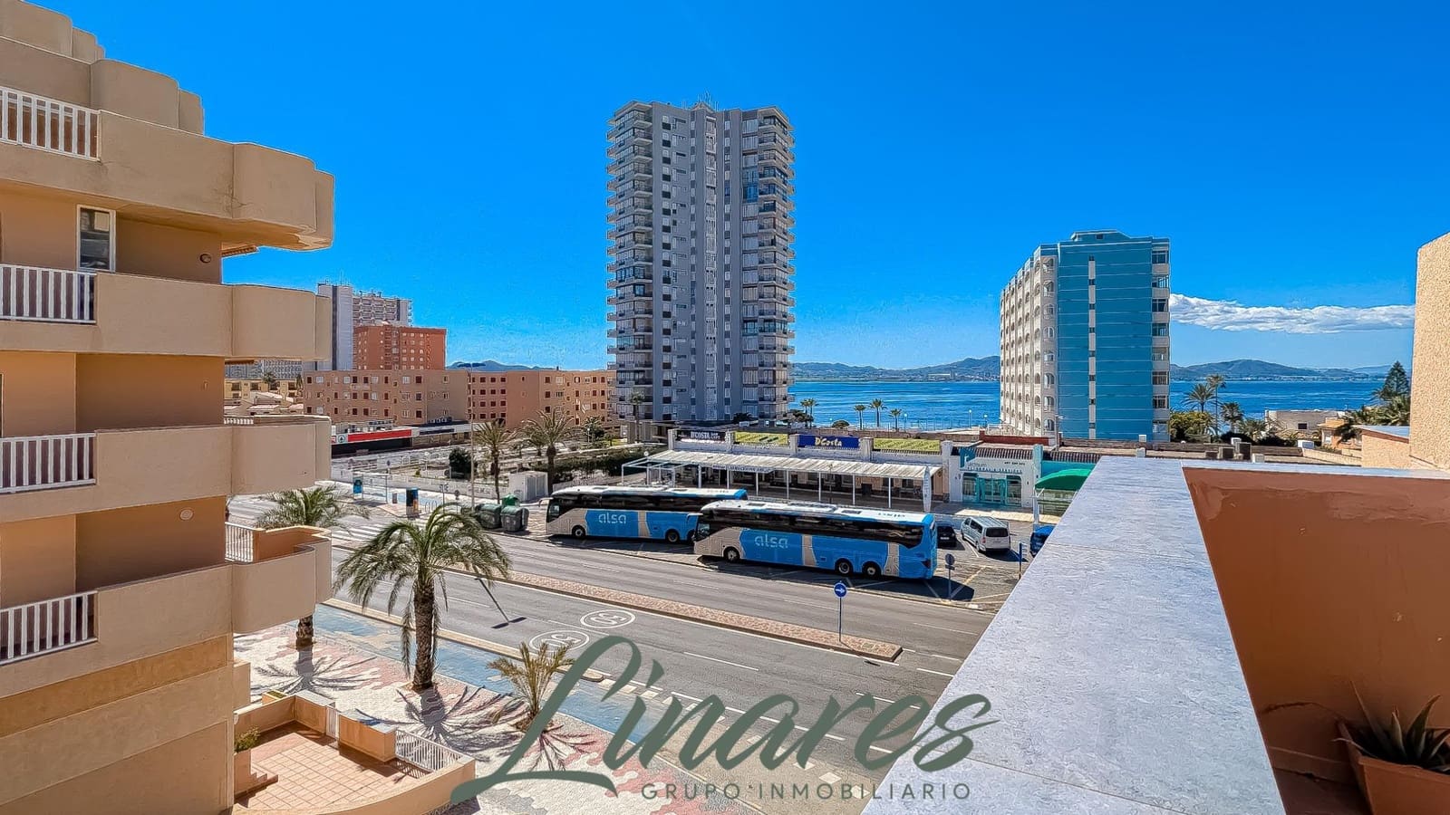 3 soveværelse Penthouse til salg i La Manga del Mar Menor med garage - € 260.000 (Ref: 9702118)